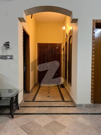 10 Marla Single-Storey House, 2 Beds With 3 Baths, Drawing Room, Gas Water, Owner-Built, Excellent Condition. 10 Marla Single-Storey House, 2 Beds With 3 Baths, Drawing Room, Gas Water, Owner-Built, Excellent Condition.