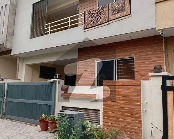 Own A House In 8 Marla Islamabad