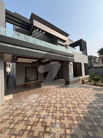 بحریہ ٹاؤن غوری بلاک بحریہ ٹاؤن سیکٹر B,بحریہ ٹاؤن,لاہور میں 5 کمروں کا 1 کنال مکان 7.5 کروڑ میں برائے فروخت۔ بحریہ ٹاؤن غوری بلاک بحریہ ٹاؤن سیکٹر B,بحریہ ٹاؤن,لاہور میں 5 کمروں کا 1 کنال مکان 7.5 کروڑ میں برائے فروخت۔