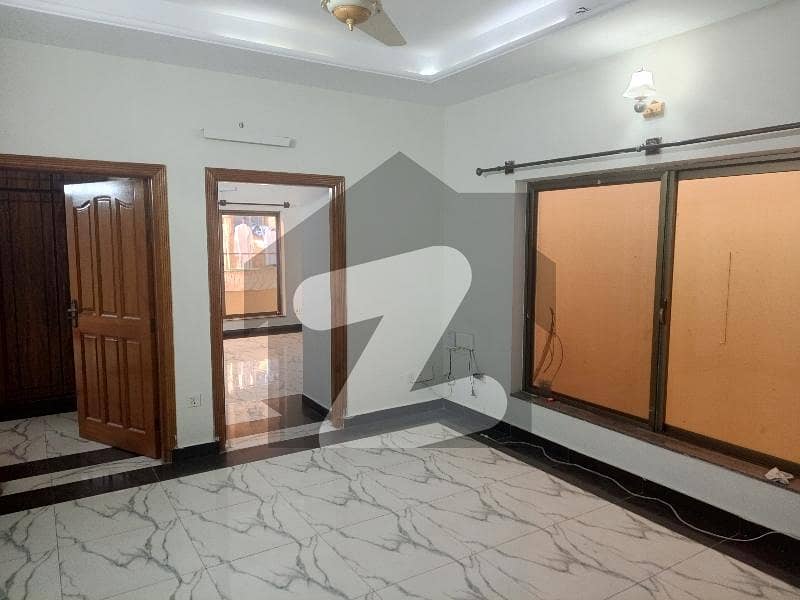 ای ۔ 11 اسلام آباد میں 2 کمروں کا 8 مرلہ بالائی پورشن 90.0 ہزار میں کرایہ پر دستیاب ہے۔