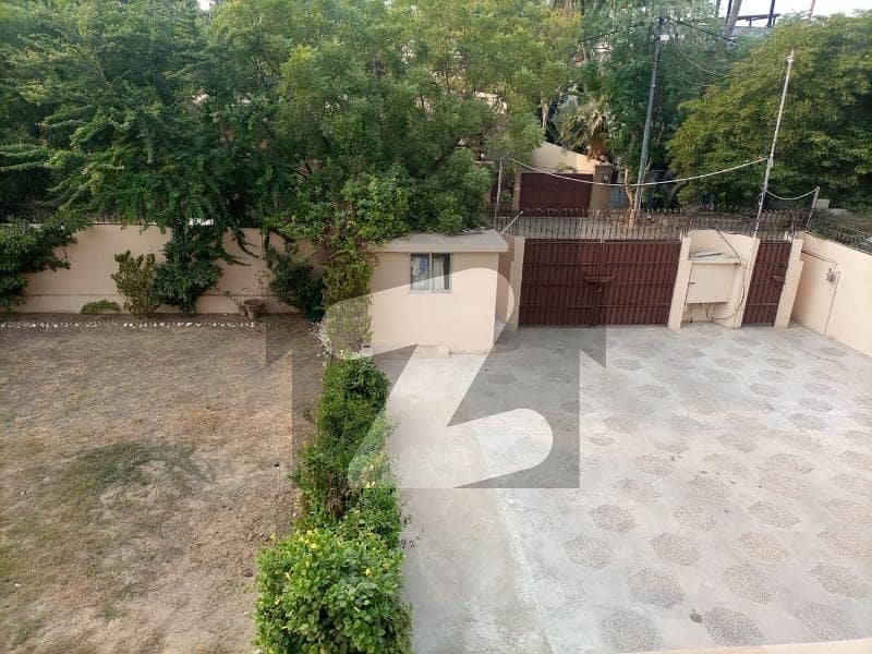 ڈی ایچ اے فیز 5 ڈی ایچ اے ڈیفینس,کراچی میں 6 کمروں کا 2 کنال مکان 6.0 لاکھ میں کرایہ پر دستیاب ہے۔