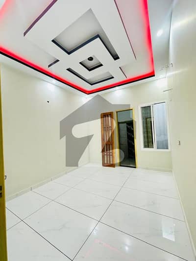 ہنسا سوسائٹی سکیم 33,کراچی میں 4 کمروں کا 5 مرلہ مکان 3.0 کروڑ میں برائے فروخت۔