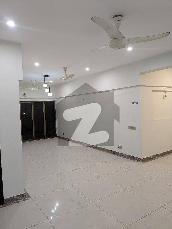 کلفٹن ۔ بلاک 8 کلفٹن,کراچی میں 3 کمروں کا 8 مرلہ فلیٹ 2.2 لاکھ میں کرایہ پر دستیاب ہے۔ کلفٹن ۔ بلاک 8 کلفٹن,کراچی میں 3 کمروں کا 8 مرلہ فلیٹ 2.2 لاکھ میں کرایہ پر دستیاب ہے۔