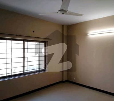2240 Square Feet Flat Situated In Askari 5 For sale