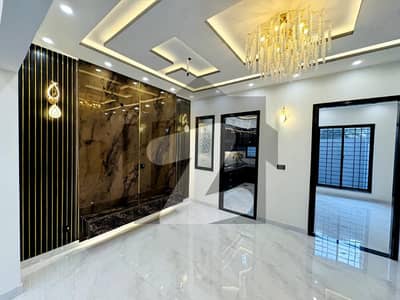 5 Marla Brand New Modern Design Lavish House For Sale In Park View City | For Discounted Price And Original Pictures Download The App "Signature Lands".