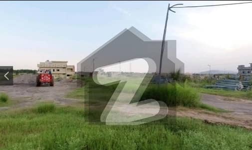 25*40 Plot With Extra Land For Sale In I-11/2