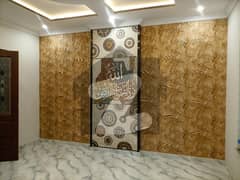 10 MARLA HOUSE FOR SALE IN PUNJAB PHASE 2 MAIN COLLEGE ROAD LHR