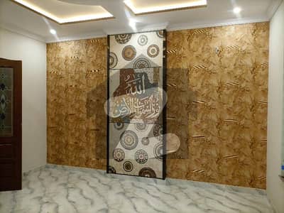 10 MARLA HOUSE FOR SALE IN PUNJAB PHASE 2 MAIN COLLEGE ROAD LHR