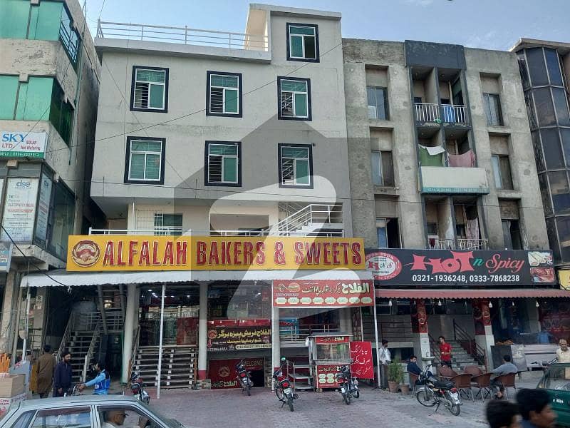 سوان گارڈن اسلام آباد میں 10 کمروں کا 4 مرلہ عمارت 9.0 کروڑ میں برائے فروخت۔