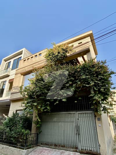 گلریز ہاؤسنگ سکیم راولپنڈی میں 4 کمروں کا 6 مرلہ مکان 2.4 کروڑ میں برائے فروخت۔