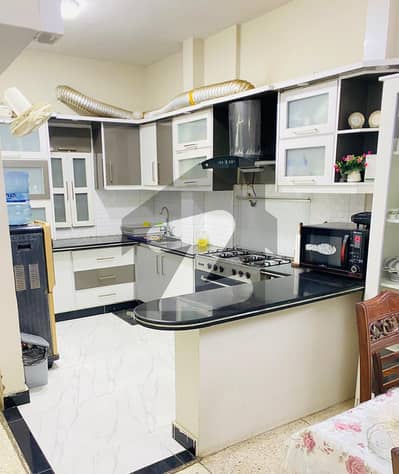 Prime Location Corner Flat With Roof West Open Leased 3bug Size Terrace Boundary Wall Project