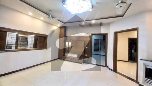 AHMED ASSOCIATES OFFERS 10 MARLA FULL HOUSE FOR RENT IN ABADALIAN HOUSING SOCIETY NEAR TO PCSIR PHASE 2 LAHORE