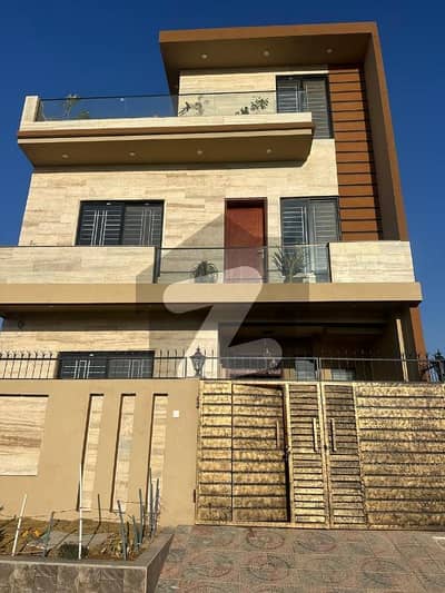 6 Marla House For Grabs In I-14