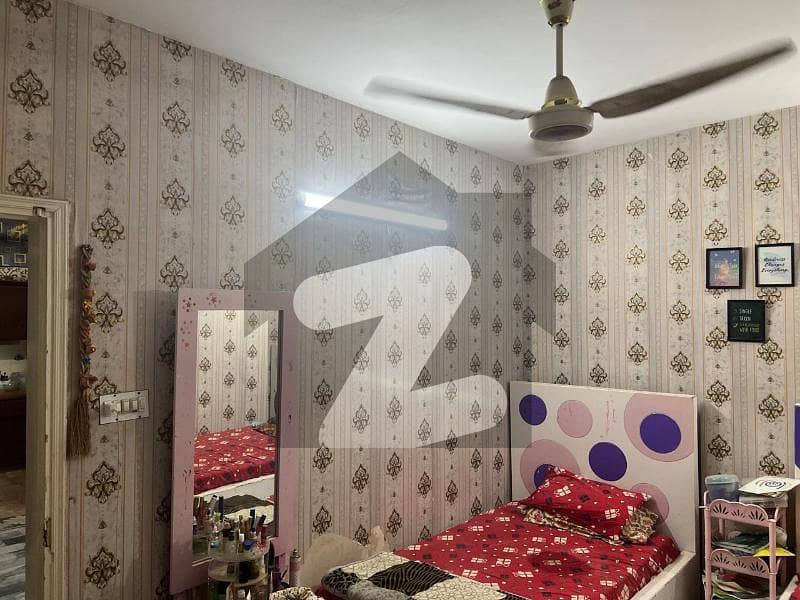 CORNER 3 BED DRAWING APARTMENT FOR SALE