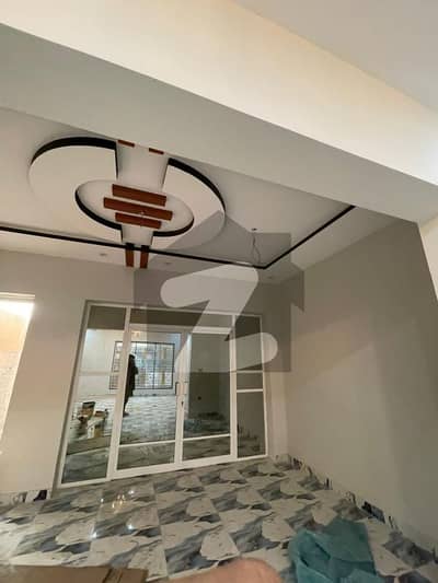 10 MARLA UPPER PORTION AVAILABLE FOR RENT