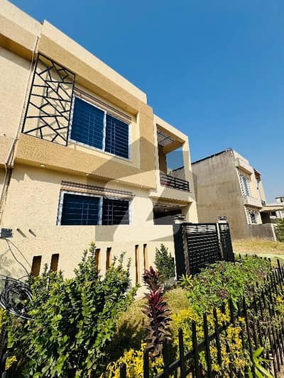 بحریہ ٹاؤن فیز 8 ۔ بلاک ایم بحریہ ٹاؤن فیز 8,بحریہ ٹاؤن راولپنڈی,راولپنڈی میں 3 کمروں کا 5 مرلہ مکان 2.05 کروڑ میں برائے فروخت۔ بحریہ ٹاؤن فیز 8 ۔ بلاک ایم بحریہ ٹاؤن فیز 8,بحریہ ٹاؤن راولپنڈی,راولپنڈی میں 3 کمروں کا 5 مرلہ مکان 2.05 کروڑ میں برائے فروخت۔