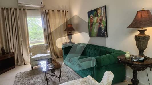 ڈپلومیٹک انکلیو اسلام آباد میں 2 کمروں کا 6 مرلہ فلیٹ 6.0 کروڑ میں برائے فروخت۔