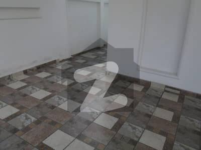 سٹی ہاؤسنگ سوسائٹی - بلاک اے ایکسٹینشن سٹی ہاؤسنگ سوسائٹی,سیالکوٹ میں 5 کمروں کا 10 مرلہ مکان 3.3 کروڑ میں برائے فروخت۔ سٹی ہاؤسنگ سوسائٹی - بلاک اے ایکسٹینشن سٹی ہاؤسنگ سوسائٹی,سیالکوٹ میں 5 کمروں کا 10 مرلہ مکان 3.3 کروڑ میں برائے فروخت۔