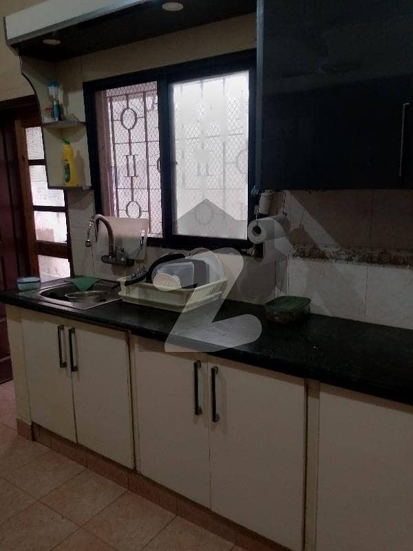 WEST OPEN FIRST FLOOR LIKE NEW