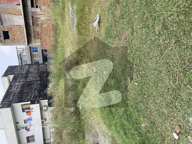 آئی 11/2 آئی ۔ 11,اسلام آباد میں 6 مرلہ رہائشی پلاٹ 2.2 کروڑ میں برائے فروخت۔