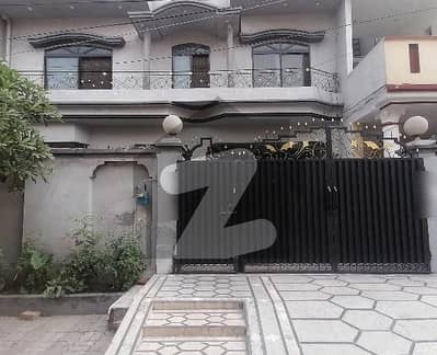 مرغزار آفیسرز کالونی لاہور میں 5 کمروں کا 10 مرلہ مکان 3.25 کروڑ میں برائے فروخت۔ مرغزار آفیسرز کالونی لاہور میں 5 کمروں کا 10 مرلہ مکان 3.25 کروڑ میں برائے فروخت۔