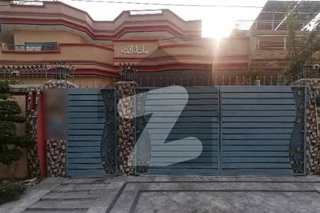 مرغزار آفیسرز کالونی لاہور میں 6 کمروں کا 1 کنال مکان 4.95 کروڑ میں برائے فروخت۔ مرغزار آفیسرز کالونی لاہور میں 6 کمروں کا 1 کنال مکان 4.95 کروڑ میں برائے فروخت۔