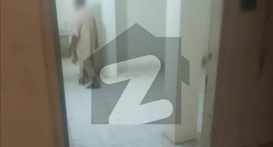 علامہ اقبال ٹاؤن لاہور میں 1 کمرے کا 2 مرلہ فلیٹ 30.0 لاکھ میں برائے فروخت۔