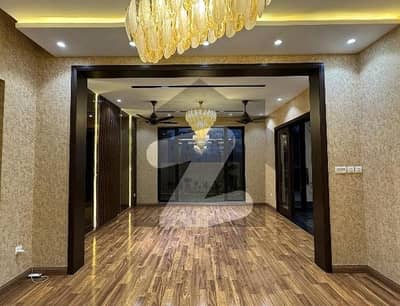 Ideally Located House Of 1 Kanal Is Available For Rent In Lahore