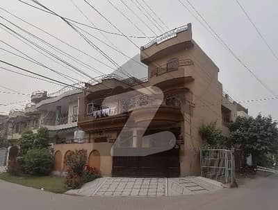 مرغزار آفیسرز کالونی لاہور میں 5 کمروں کا 10 مرلہ مکان 3.25 کروڑ میں برائے فروخت۔ مرغزار آفیسرز کالونی لاہور میں 5 کمروں کا 10 مرلہ مکان 3.25 کروڑ میں برائے فروخت۔