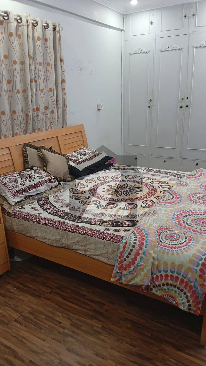 گلشنِ اقبال - بلاک 16 گلشنِ اقبال,گلشنِ اقبال ٹاؤن,کراچی میں 3 کمروں کا 5 مرلہ فلیٹ 1.3 کروڑ میں برائے فروخت۔