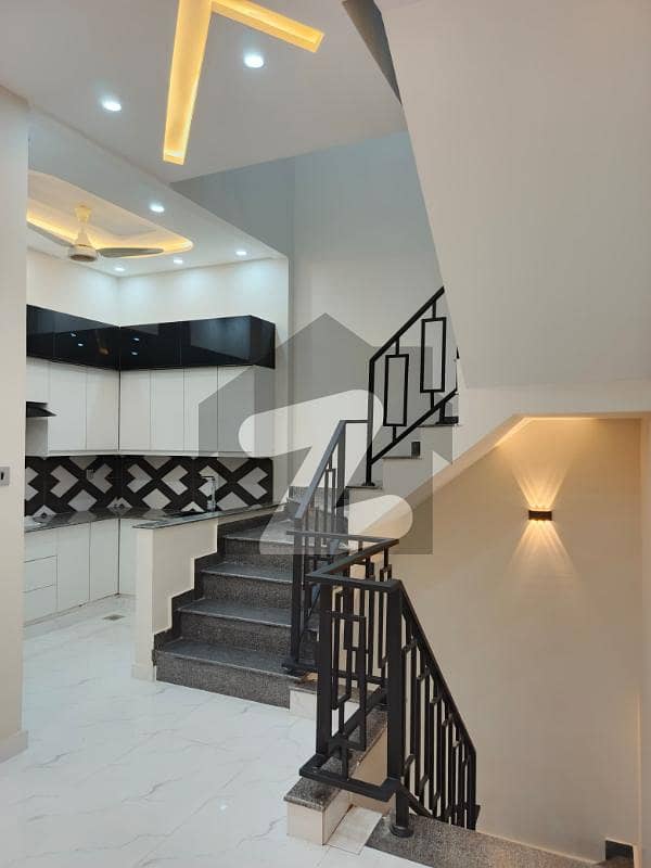 5 Marla House Available For Sale