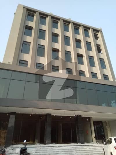 گلبرگ لاہور میں 7 کمروں کا 11 کنال عمارت 55.0 لاکھ میں کرایہ پر دستیاب ہے۔