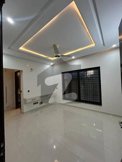House Spread Over 08 Marla In Ghandhara City Available