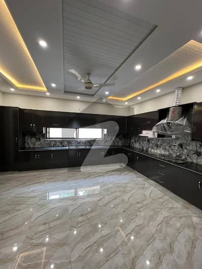 ڈی ایچ اے فیز 6 - بلاک بی فیز 6,ڈیفنس (ڈی ایچ اے),لاہور میں 5 کمروں کا 1 کنال مکان 3.89 لاکھ میں کرایہ پر دستیاب ہے۔ ڈی ایچ اے فیز 6 - بلاک بی فیز 6,ڈیفنس (ڈی ایچ اے),لاہور میں 5 کمروں کا 1 کنال مکان 3.89 لاکھ میں کرایہ پر دستیاب ہے۔