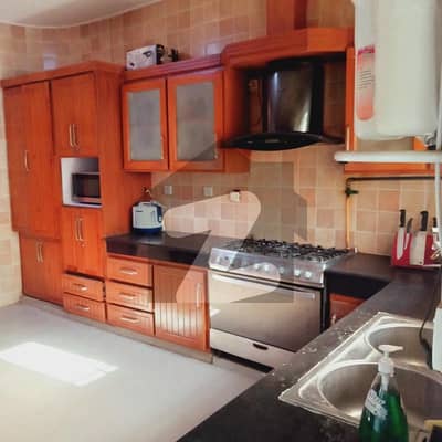 800syd Most Beautiful out class location Furnished open Basement with separate Gate