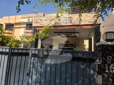 ڈی او ایچ ایس فیز 2 ملیر کنٹونمنٹ,کینٹ,کراچی میں 4 کمروں کا 12 مرلہ مکان 7.75 کروڑ میں برائے فروخت۔