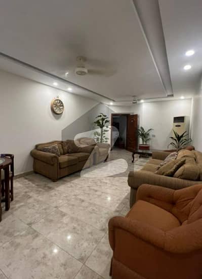ایف ۔ 10 اسلام آباد میں 3 کمروں کا 9 مرلہ فلیٹ 2.25 لاکھ میں کرایہ پر دستیاب ہے۔