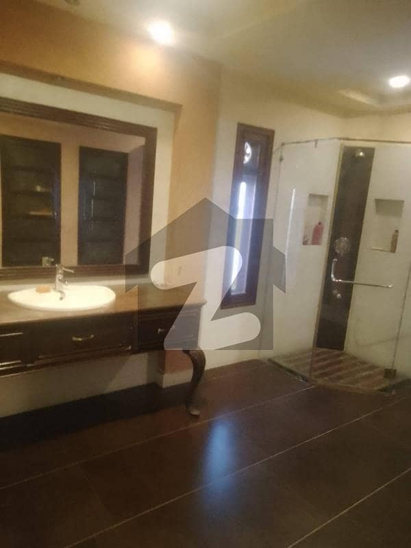 CHANCE DEAL 500 YARD  BUNGLOW FOR SALE