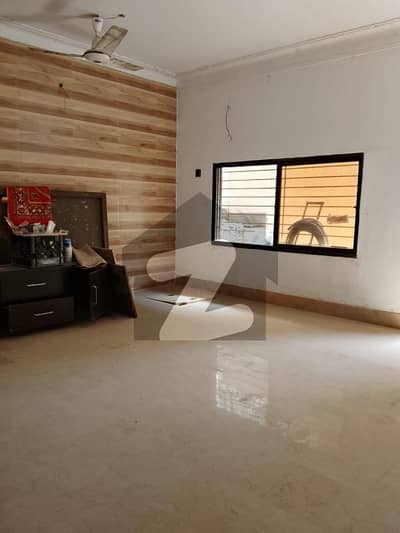 550 SQ YARD Ground + First Floor Available Location: Block 1, Gulistan-e-Johar, Karachi (Near Main University Road)