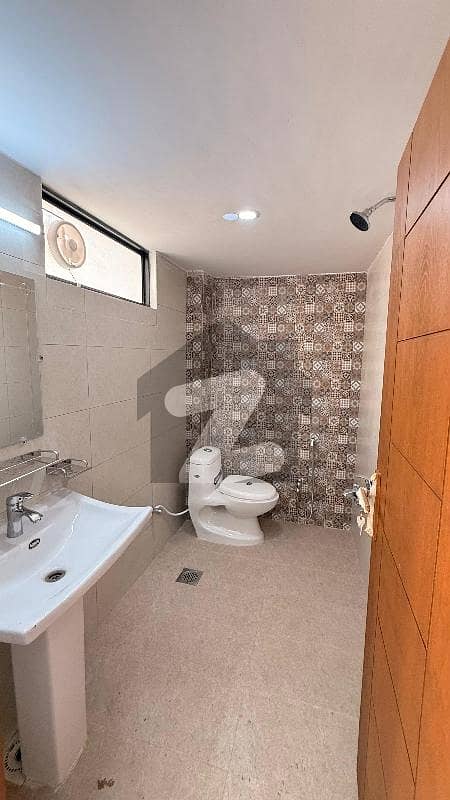 G-9 Upper Floor 35x70 Is For Rent