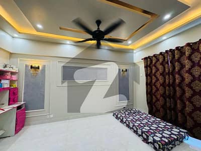 Affordable Flat For Sale In Rashid Minhas Road