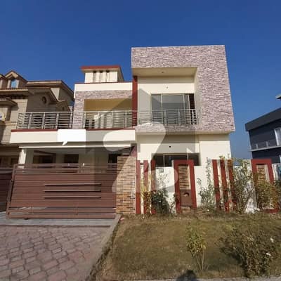 بحریہ ٹاؤن فیز 8 ۔ سیکٹر ایف - 1 بحریہ ٹاؤن فیز 8,بحریہ ٹاؤن راولپنڈی,راولپنڈی میں 4 کمروں کا 10 مرلہ مکان 1.35 لاکھ میں کرایہ پر دستیاب ہے۔ بحریہ ٹاؤن فیز 8 ۔ سیکٹر ایف - 1 بحریہ ٹاؤن فیز 8,بحریہ ٹاؤن راولپنڈی,راولپنڈی میں 4 کمروں کا 10 مرلہ مکان 1.35 لاکھ میں کرایہ پر دستیاب ہے۔