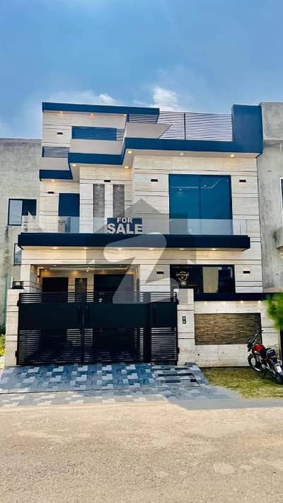 4.5 Marla Ultra-Modern House for Sale 4.5 Marla Ultra-Modern House for Sale