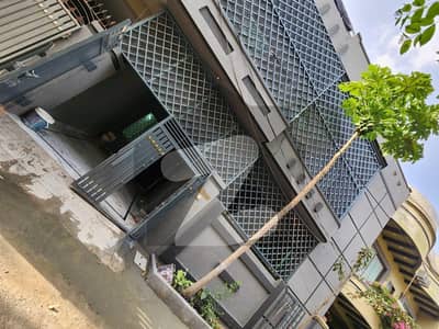 گلستان کالونی راولپنڈی میں 4 کمروں کا 4 مرلہ مکان 1.8 کروڑ میں برائے فروخت۔ گلستان کالونی راولپنڈی میں 4 کمروں کا 4 مرلہ مکان 1.8 کروڑ میں برائے فروخت۔