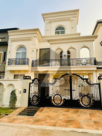 Stunning Prime Location House Is Available For sale In Citi Housing Society Stunning Prime Location House Is Available For sale In Citi Housing Society