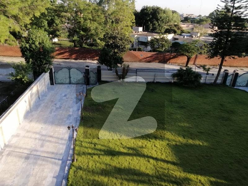 HOUSE FOR RENT IN F-8 HOUSE FOR RENT IN F-8