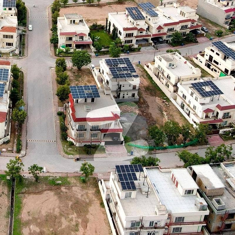 8 mrla Red Strecture For Sale in Rosham Pakistan Islamabad