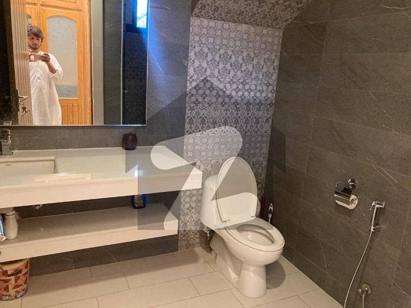 HOUSE FOR RENT IN F-8