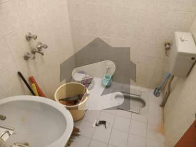 والٹن روڈ لاہور میں 3 کمروں کا 8 مرلہ مکان 76.0 ہزار میں کرایہ پر دستیاب ہے۔