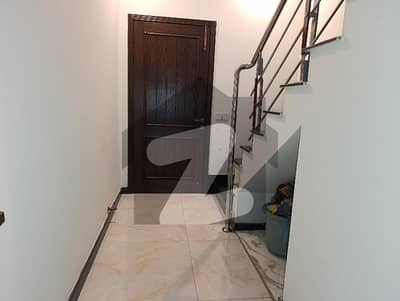 Kanal Upper Portion In Dha Phase 8 Ex Air Avenue